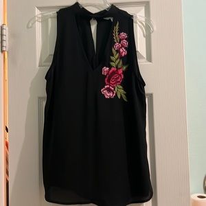 Black blouse w flower detail